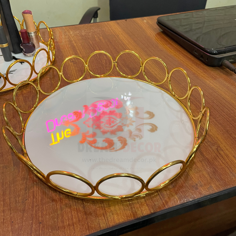 Round ring cosmetic vanity